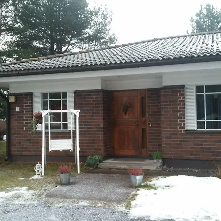 4 Bedrooms Near Center - Kranni Pori Exterior photo